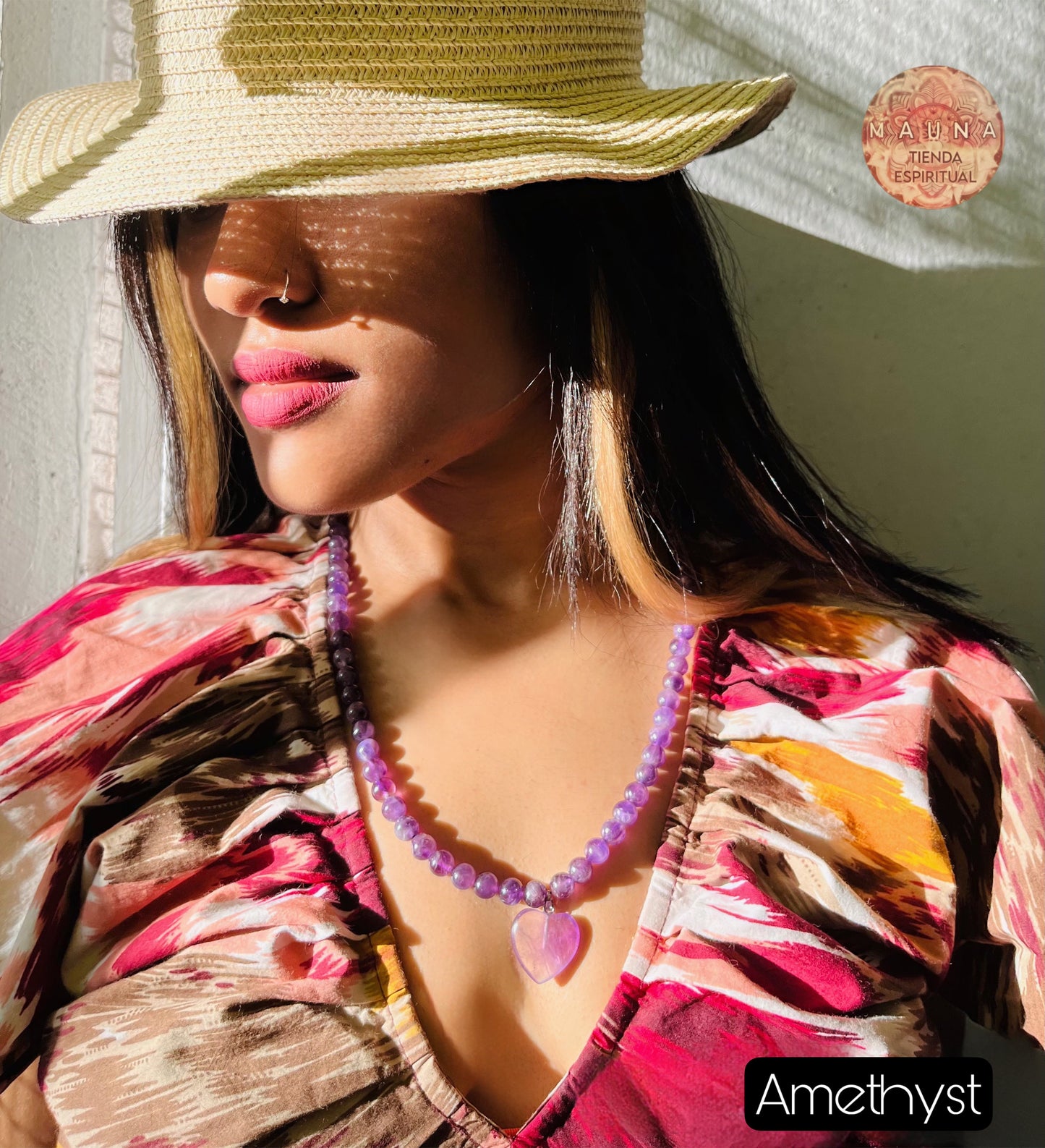 Collar con colgante de corazón de cuarzo rosa, amatista y ojo de tigre, hecho a mano con piedras preciosas para mujer: para amor, curación y protección, de Mauna Vibes.