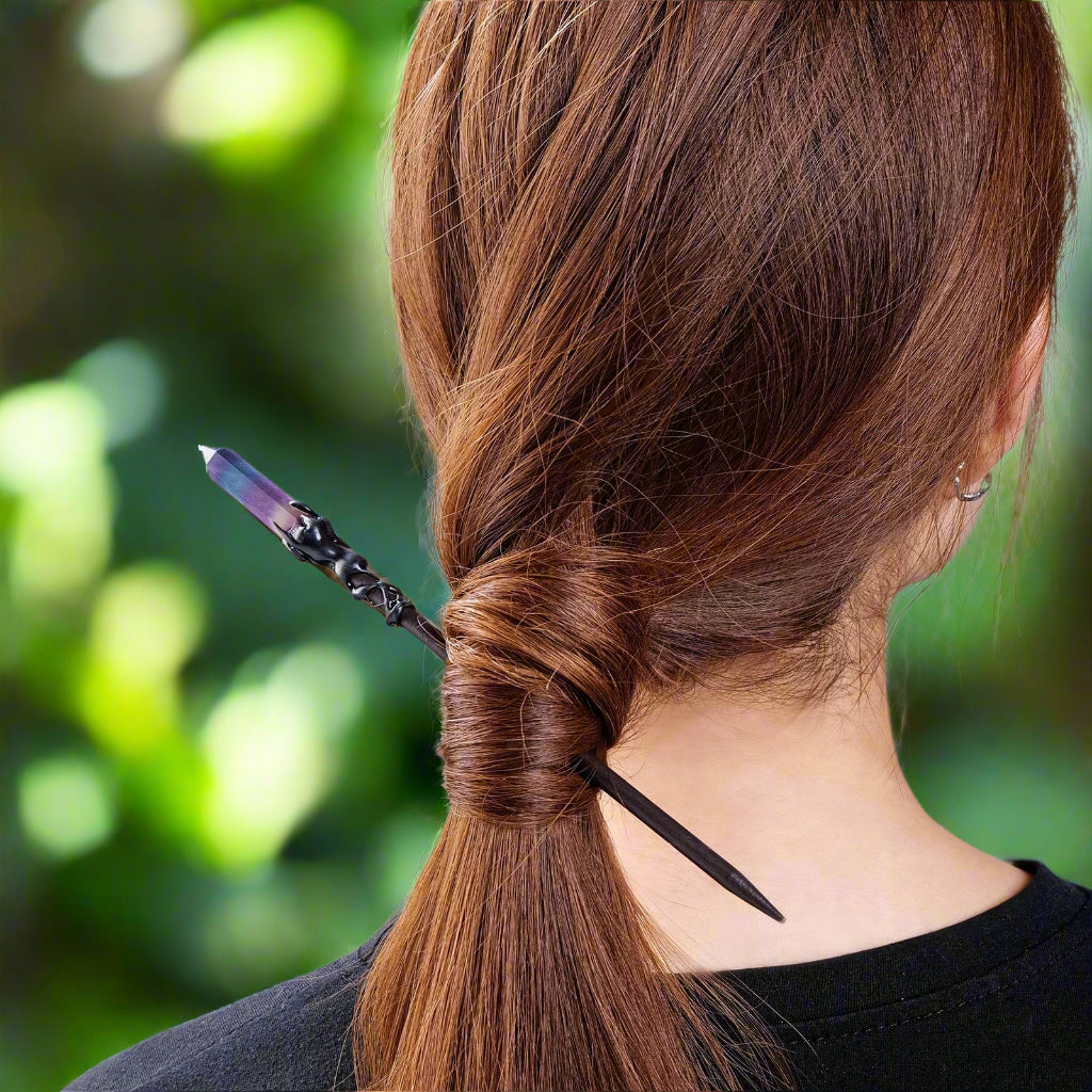 Horquilla con piedras preciosas de cristal: accesorio espiritual para el cabello con amatista, cuarzo cristal y fluorita.