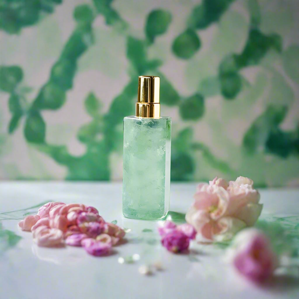 Botellas pulverizadoras de piedras preciosas de cristal natural: dispensadores artesanales de cristal natural para aceites esenciales, tónicos y productos para el cuidado de la piel (10 ml y 30 ml)
