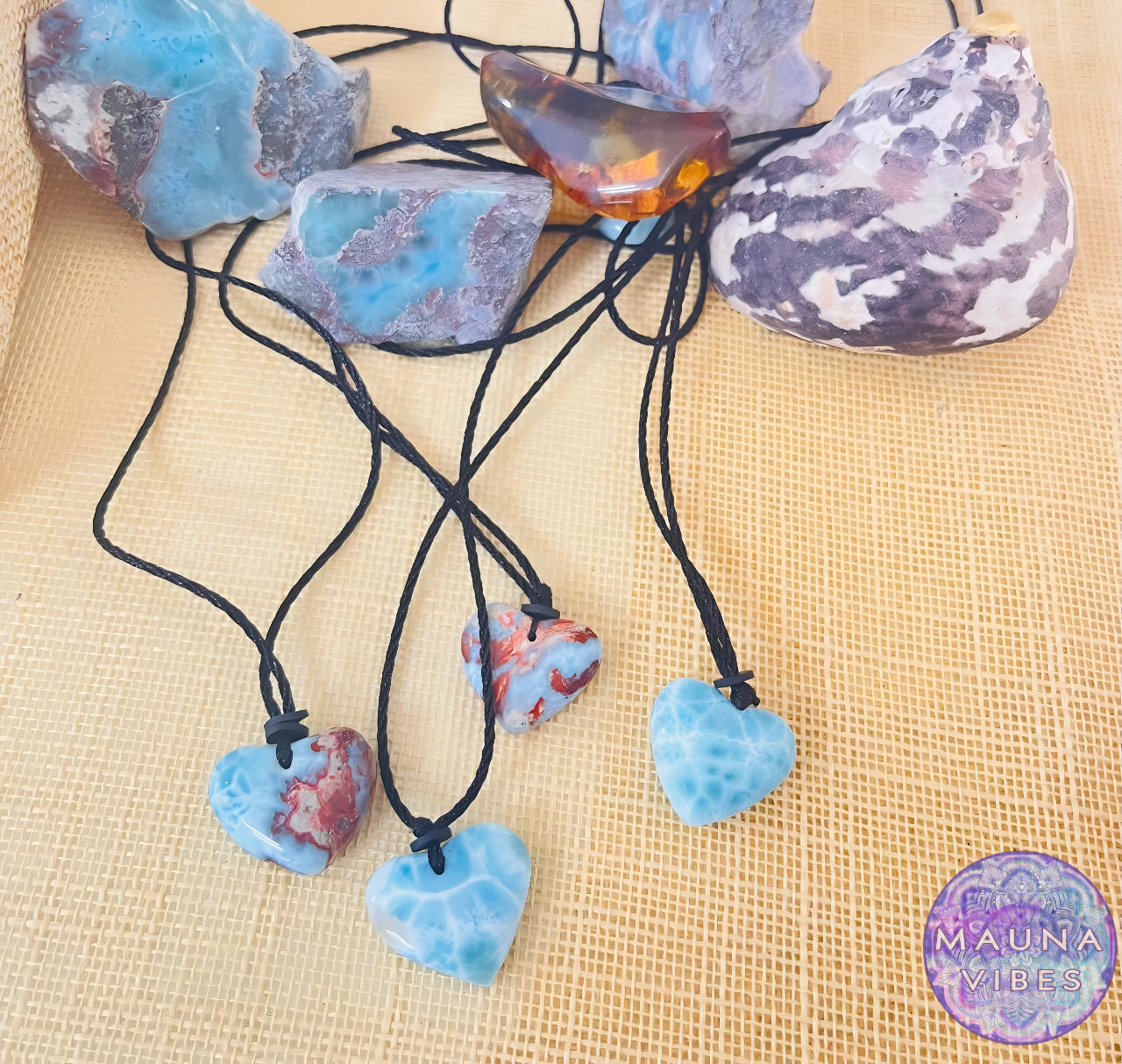 Collar de Corazón de Piedra Larimar de República Dominicana - Colgante de piedra preciosa azul caribeña - Joyería de cristal curativo - Regalo hecho a mano - Unisex