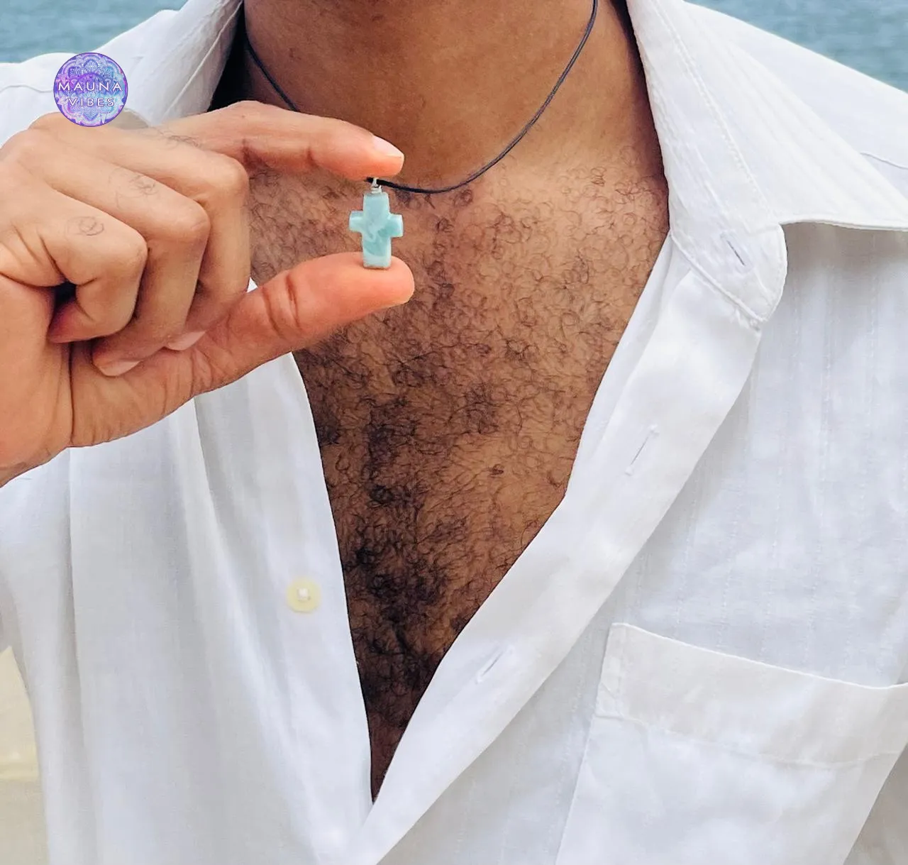 Colgante de cruz de larimar, hermoso collar de regalo de cruz espiritual con larimar genuino de la República Dominicana.