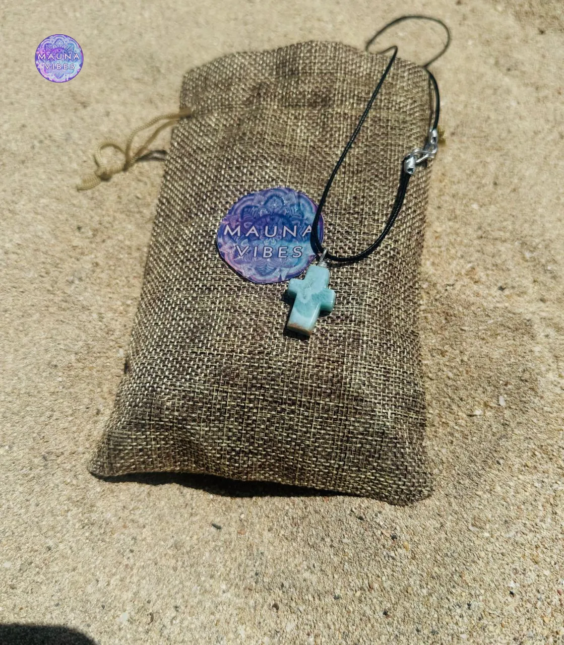 Colgante de cruz de larimar, hermoso collar de regalo de cruz espiritual con larimar genuino de la República Dominicana.