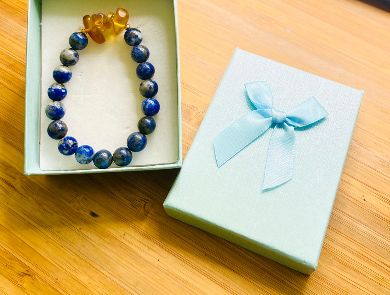 Lapis lazuli Bracelet with Dominican Amber