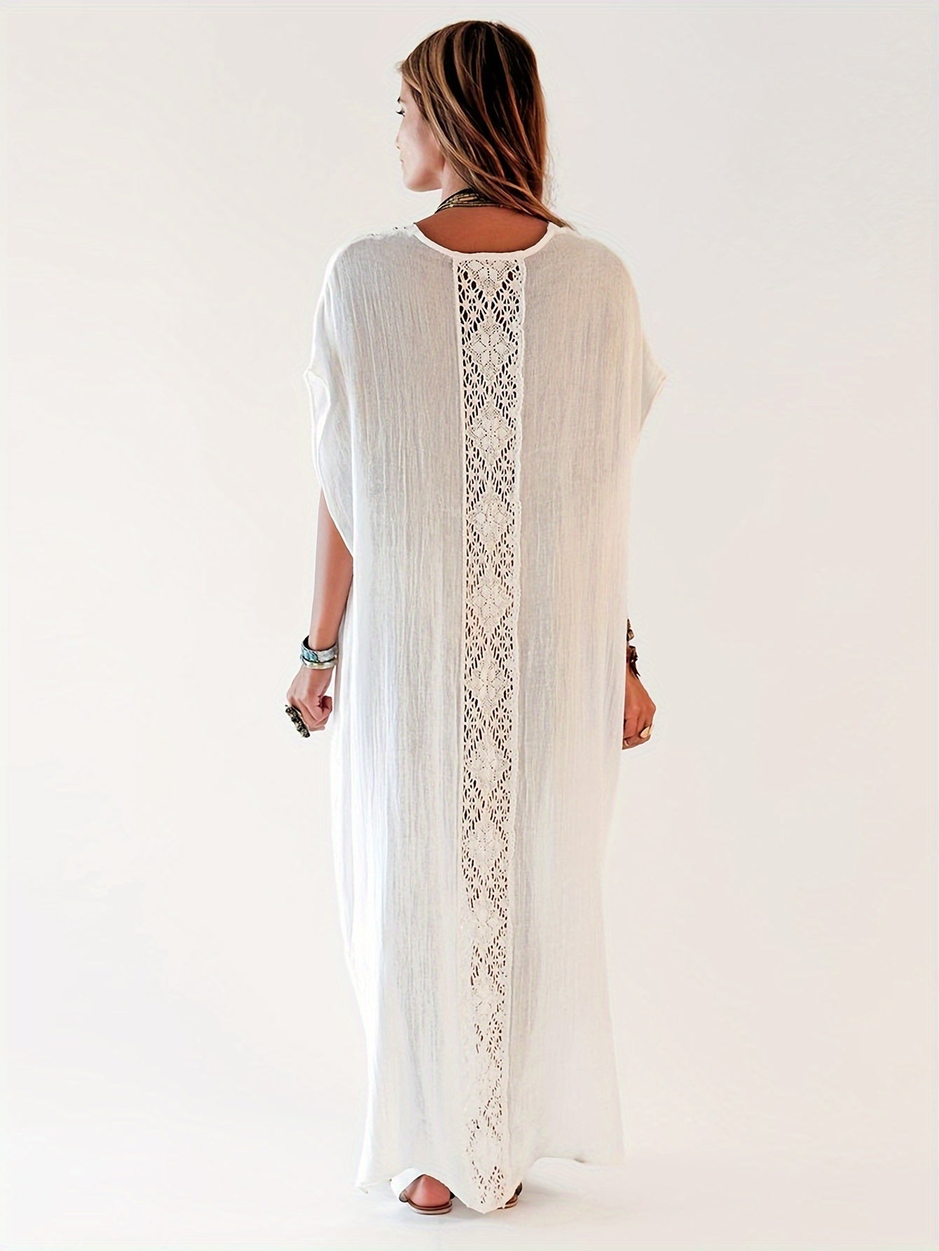 Vestido playero bohemio tipo caftán blanco: traje de baño de manga corta para mujer para días en la piscina y la playa