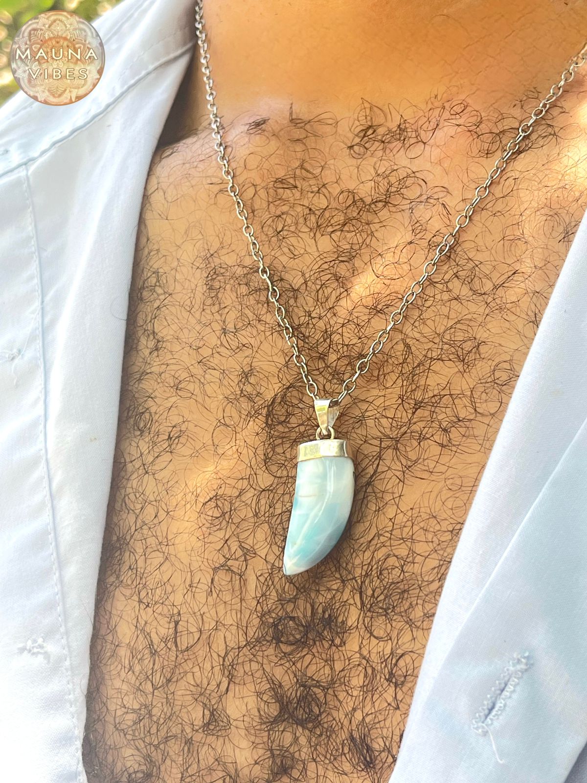 Colgante de colmillo de larimar para mujer y hombre: elaborado con larimar genuino y plata de ley 925.