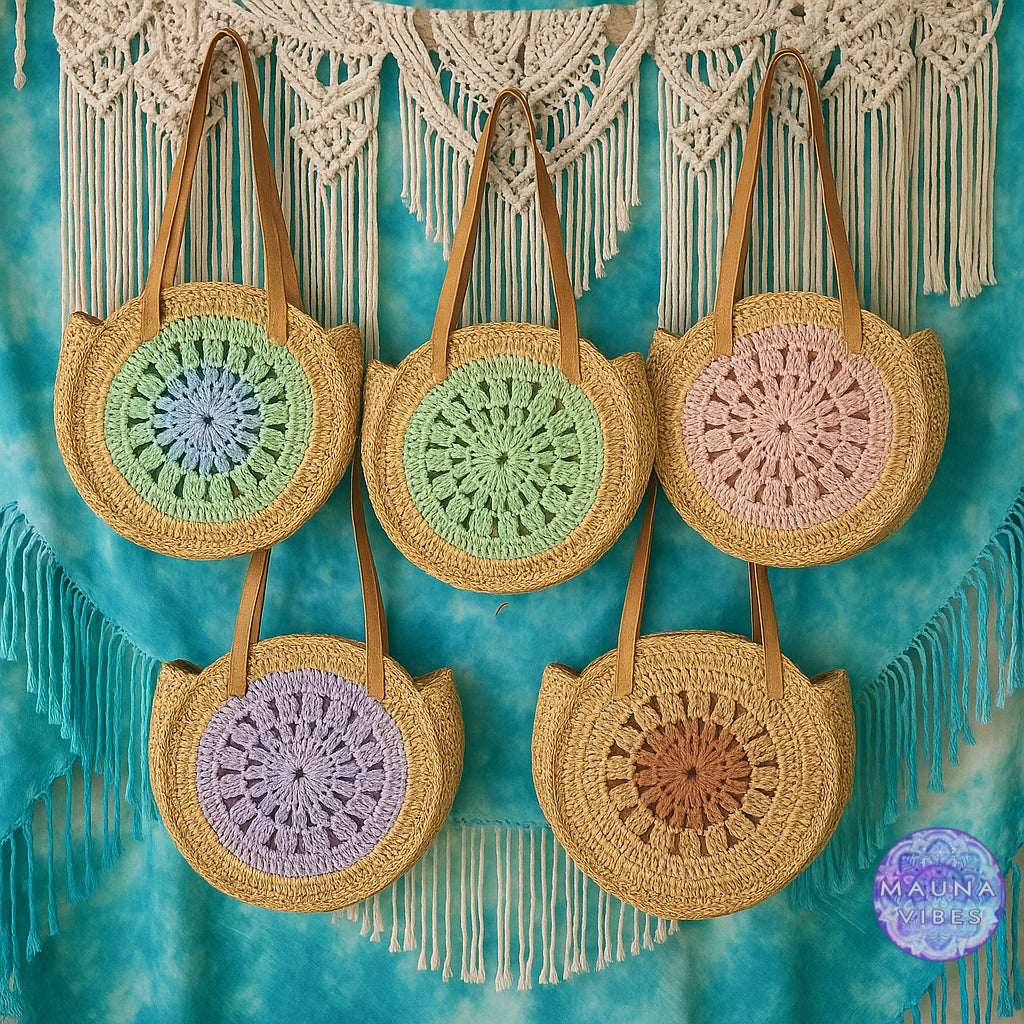 Bolso de playa bohemio de paja para mujer: un bolso con un toque de color para viajes y días de playa.