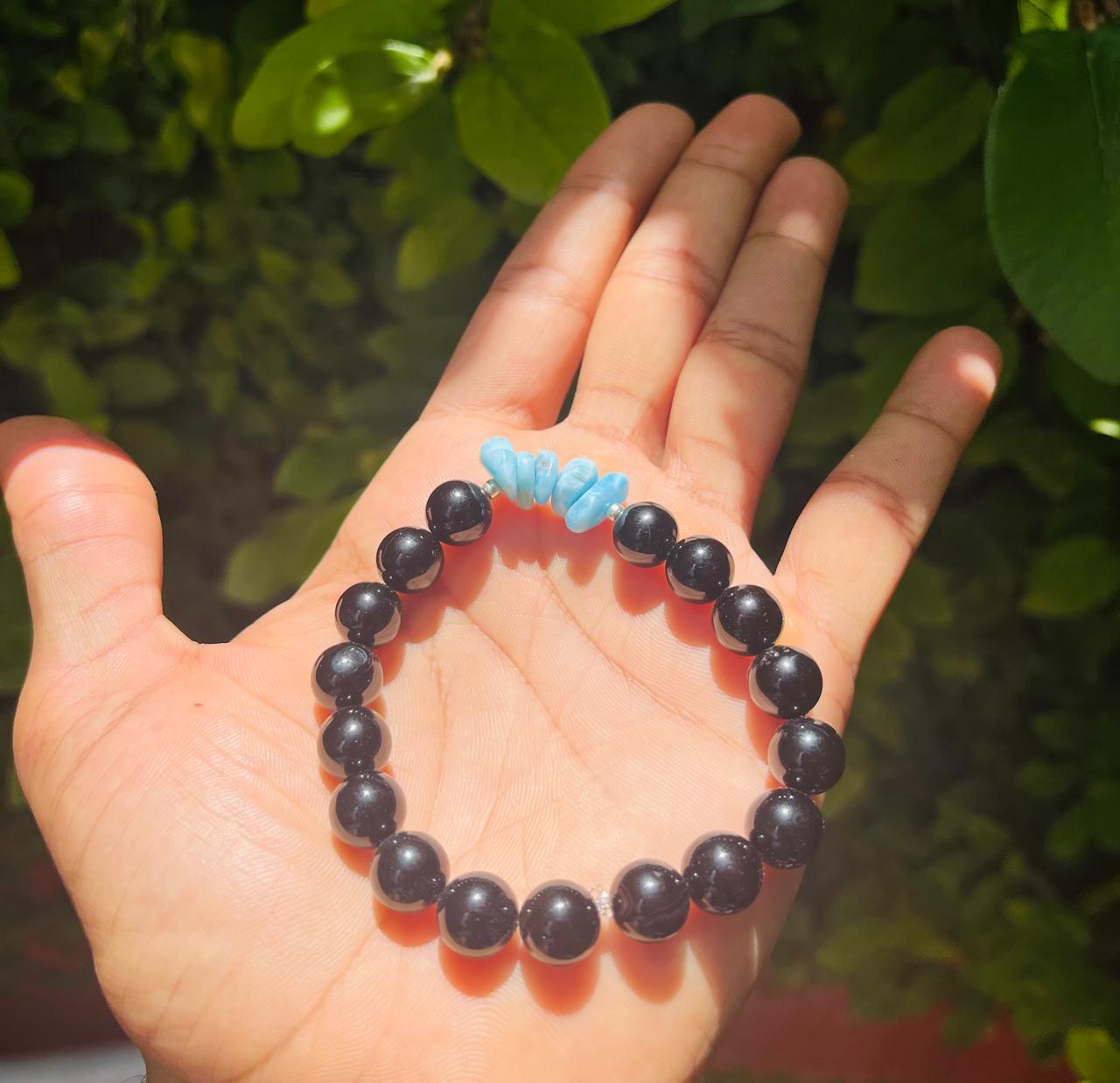 Pulsera de obsidiana larimar con chips de larimar - Pulsera de piedras preciosas para hombres y mujeres.