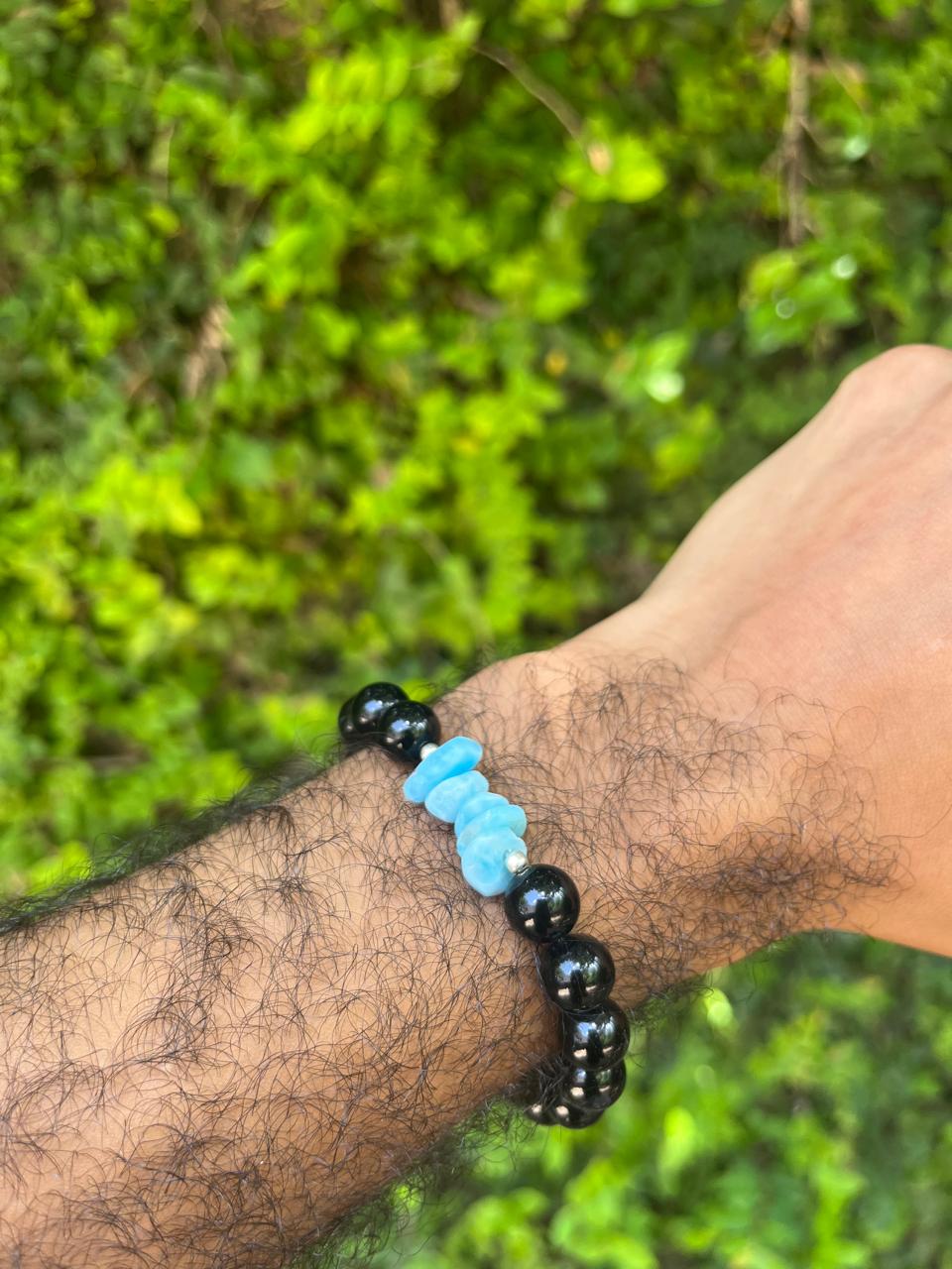 Pulsera de obsidiana larimar con chips de larimar - Pulsera de piedras preciosas para hombres y mujeres.