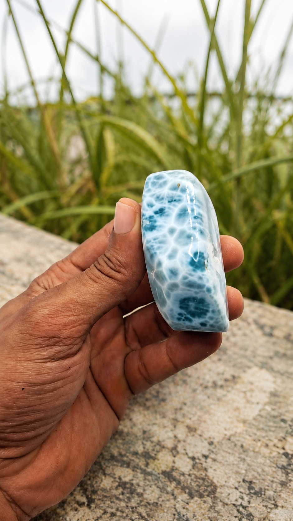 Losa de piedra Larimar AAA: piedra de cristal azul natural de la República Dominicana para hacer joyas o coleccionar.