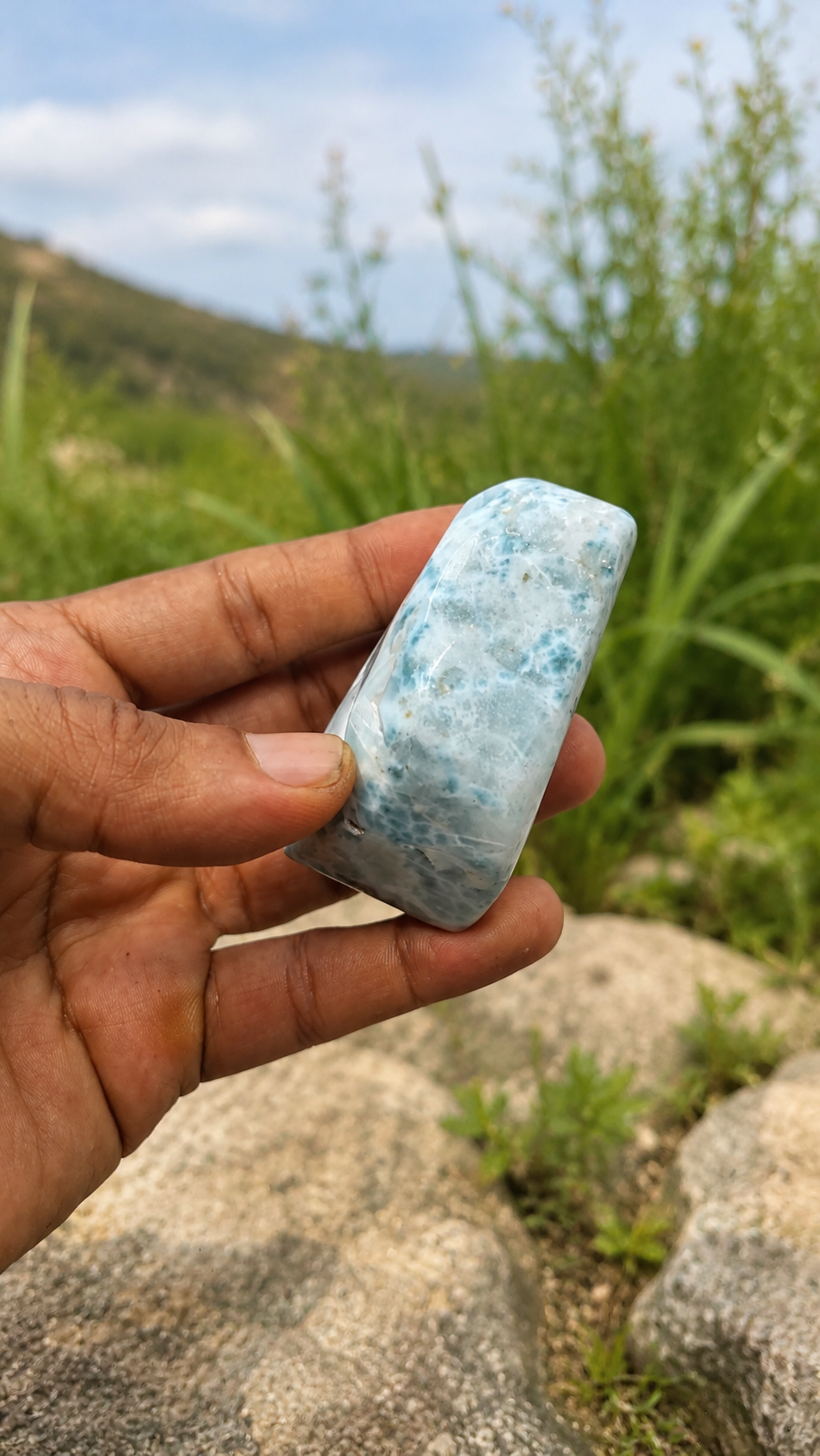Losa de piedra Larimar AAA: piedra de cristal azul natural de la República Dominicana para hacer joyas o coleccionar.