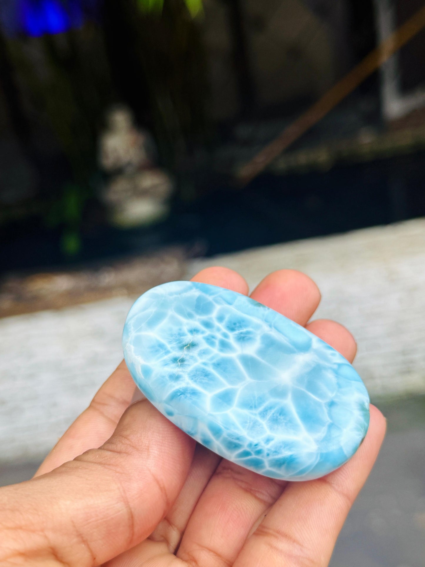 AAA Larimar Oval Palmstone Cabochon – Genuine Dominican Blue Gemstone, Collector Piece with Exceptional Webbing