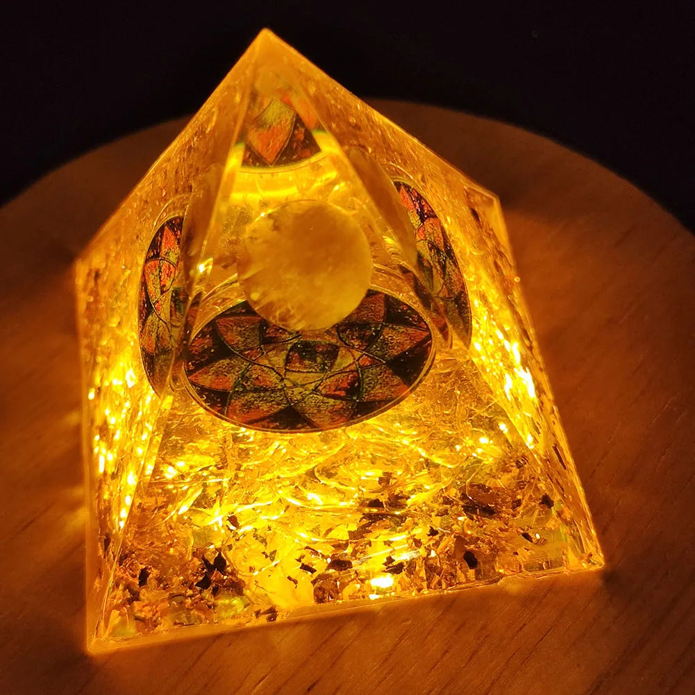 Pirámide de energía de orgonita con piedras preciosas naturales: sanación con cristales, herramienta para chakras, protección de cobre, antirradiación y CEM. El regalo espiritual perfecto.
