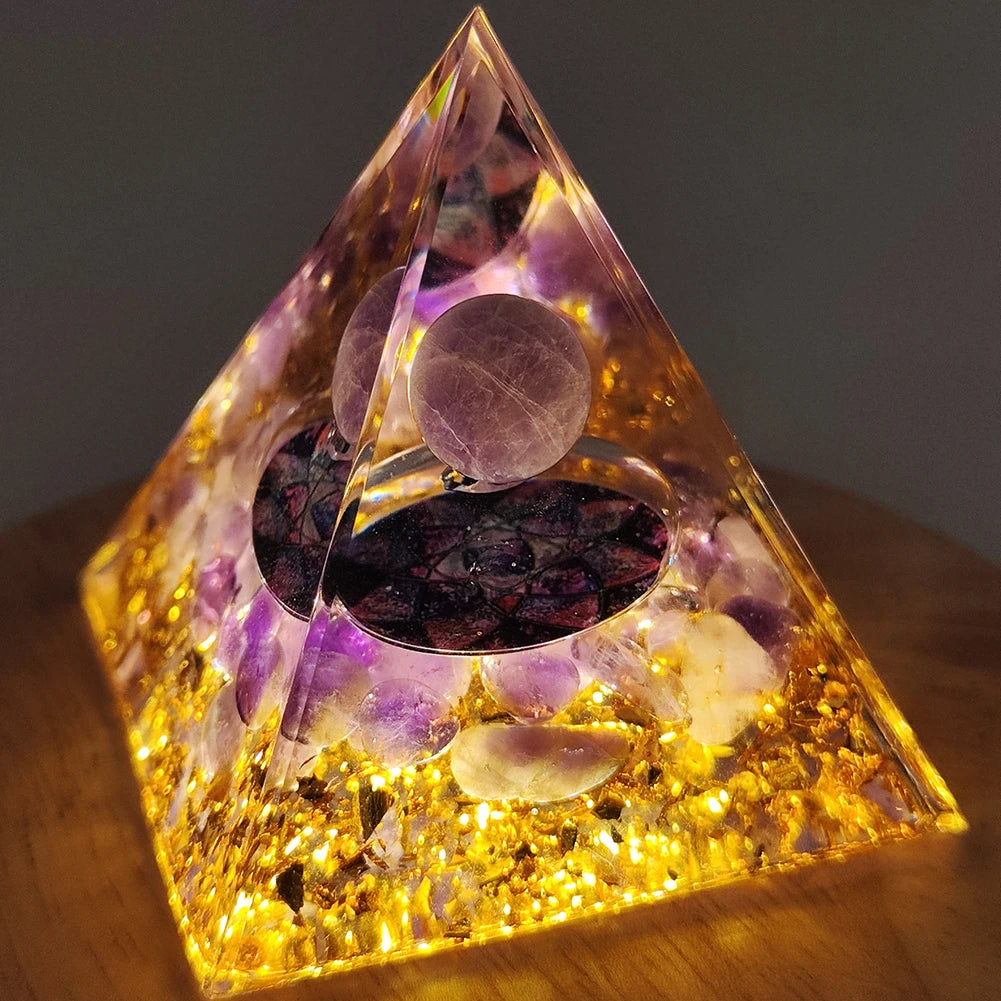 Pirámide de energía de orgonita con piedras preciosas naturales: sanación con cristales, herramienta para chakras, protección de cobre, antirradiación y CEM. El regalo espiritual perfecto.
