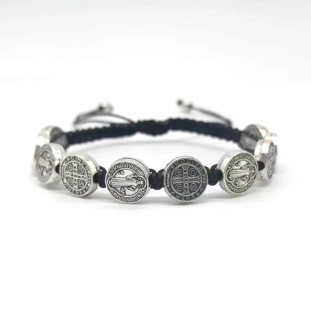Pulsera de San Benito con Hilo Rojo – Amuleto de Protección y Buenas Energías