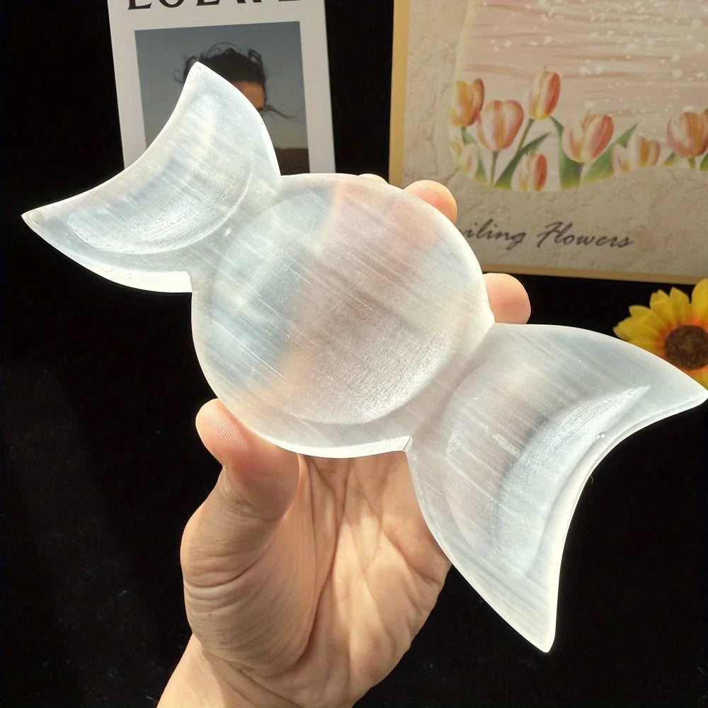 Selenite Triple Moon Bowl – 15cm Goddess Crystal Bowl for Healing, Rituals & Decor | Moon Altar Dish | Perfect for Home or Spa.