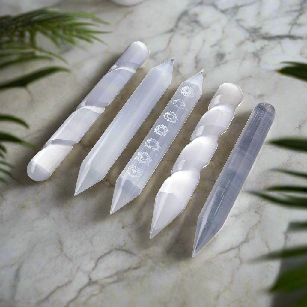 Selenite Energy Wand– Natural Healing Stick for Reiki, Protection & Home Decor (14–15cm)