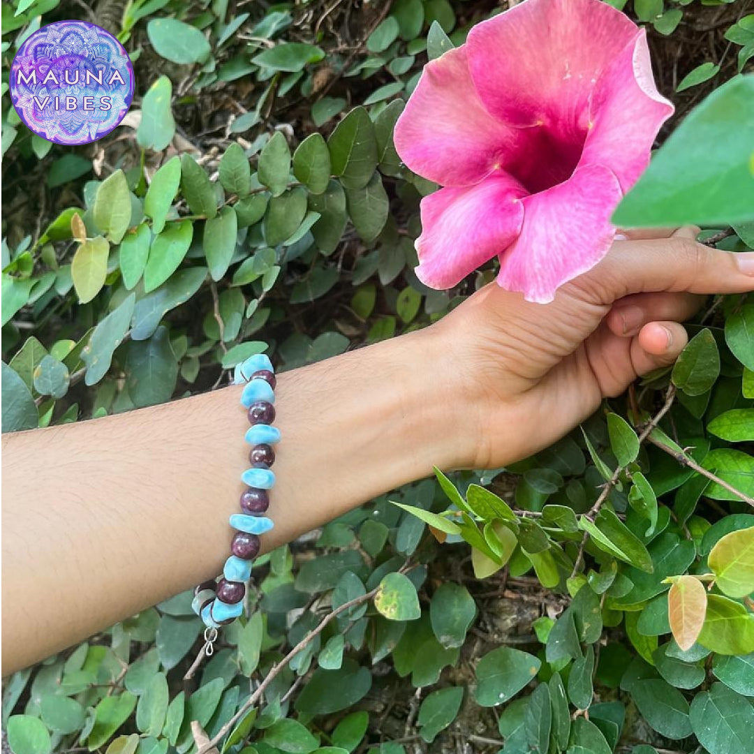 Larimar Bracelet with Garnet – 8mm Beads & Natural Chips
