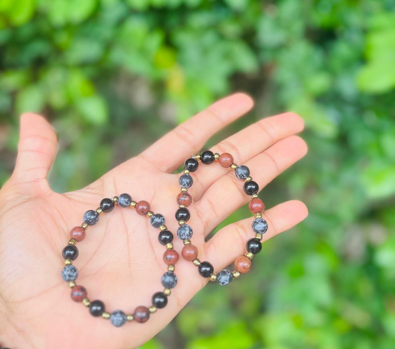 Pulseira de Obsidiana para Homens e Mulheres – Obsidiana Vermelha, Preta e Floco de Neve - Pulseira para Proteção, Força e Aterramento Presente para Ele ou Ela