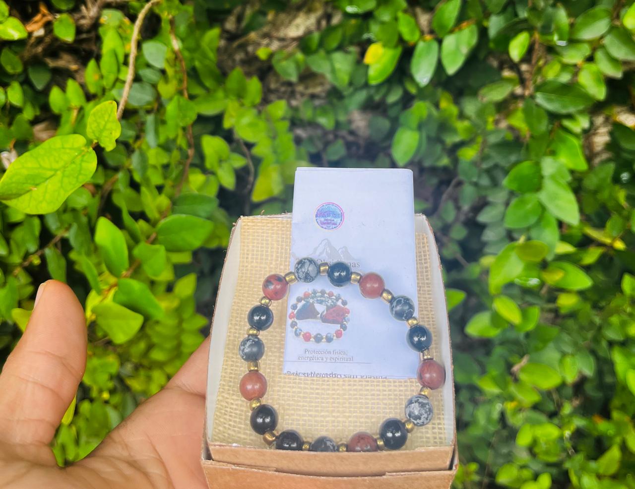 Pulseira de Obsidiana para Homens e Mulheres – Obsidiana Vermelha, Preta e Floco de Neve - Pulseira para Proteção, Força e Aterramento Presente para Ele ou Ela