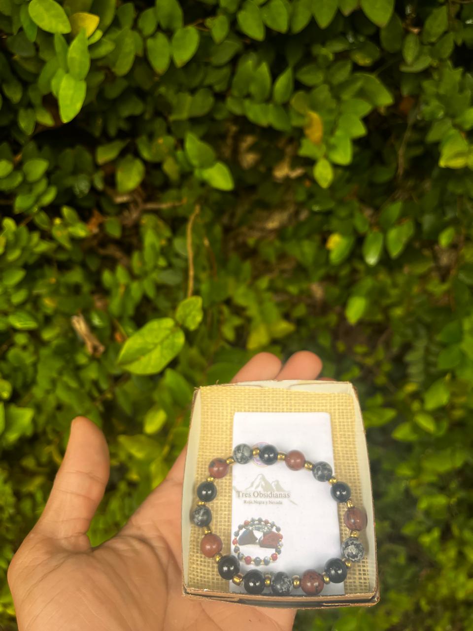 Pulseira de Obsidiana para Homens e Mulheres – Obsidiana Vermelha, Preta e Floco de Neve - Pulseira para Proteção, Força e Aterramento Presente para Ele ou Ela