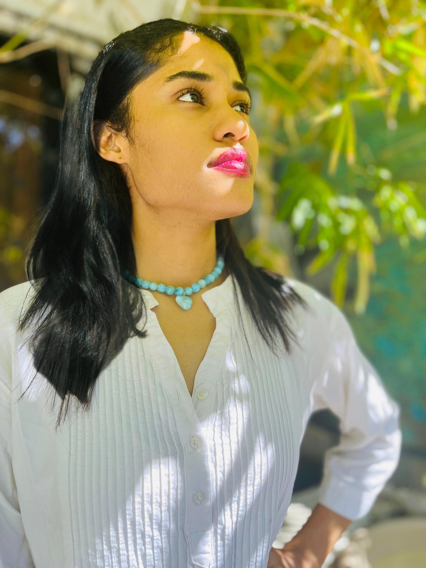 Gargantilla de Larimar con Corazón • Auténticas cuentas de Larimar de 8-9 mm • Regalo exclusivo para mujer