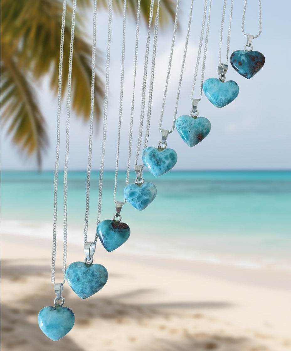 Gargantilla de Larimar con Corazón • Auténticas cuentas de Larimar de 8-9 mm • Regalo exclusivo para mujer