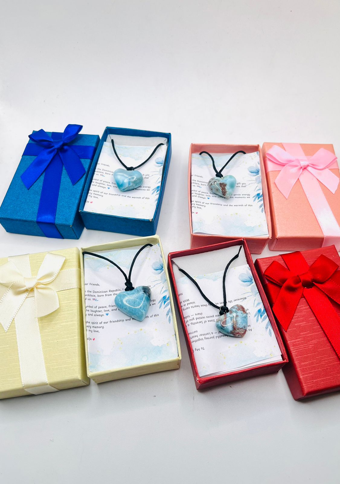 Collar de Corazón de Piedra Larimar de República Dominicana - Colgante de piedra preciosa azul caribeña - Joyería de cristal curativo - Regalo hecho a mano - Unisex