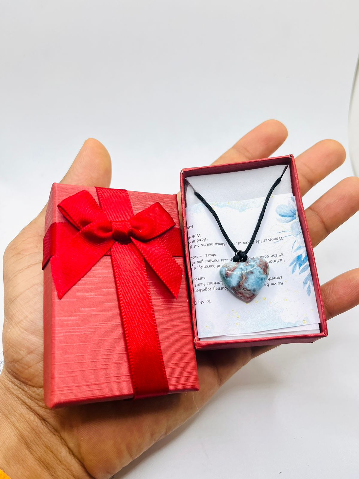 Collar de Corazón de Piedra Larimar de República Dominicana - Colgante de piedra preciosa azul caribeña - Joyería de cristal curativo - Regalo hecho a mano - Unisex