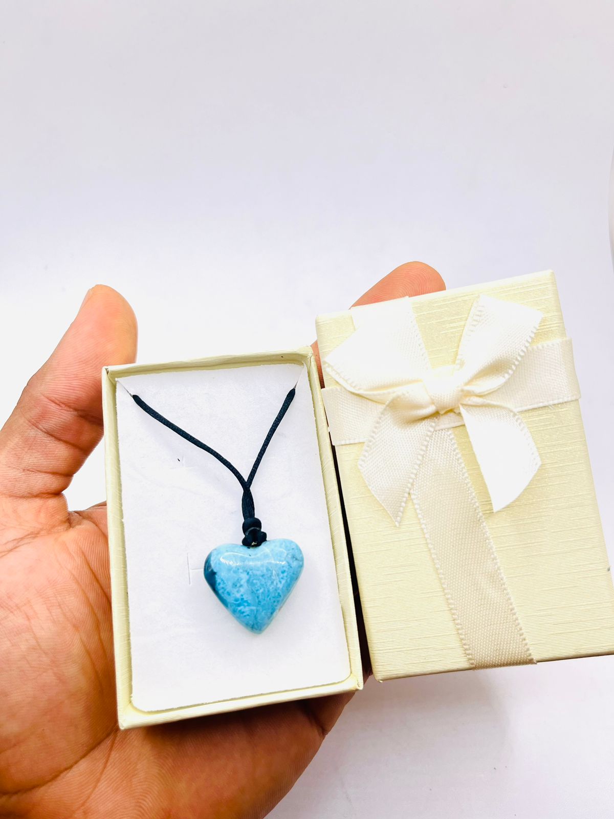 Collar de Corazón de Piedra Larimar de República Dominicana - Colgante de piedra preciosa azul caribeña - Joyería de cristal curativo - Regalo hecho a mano - Unisex