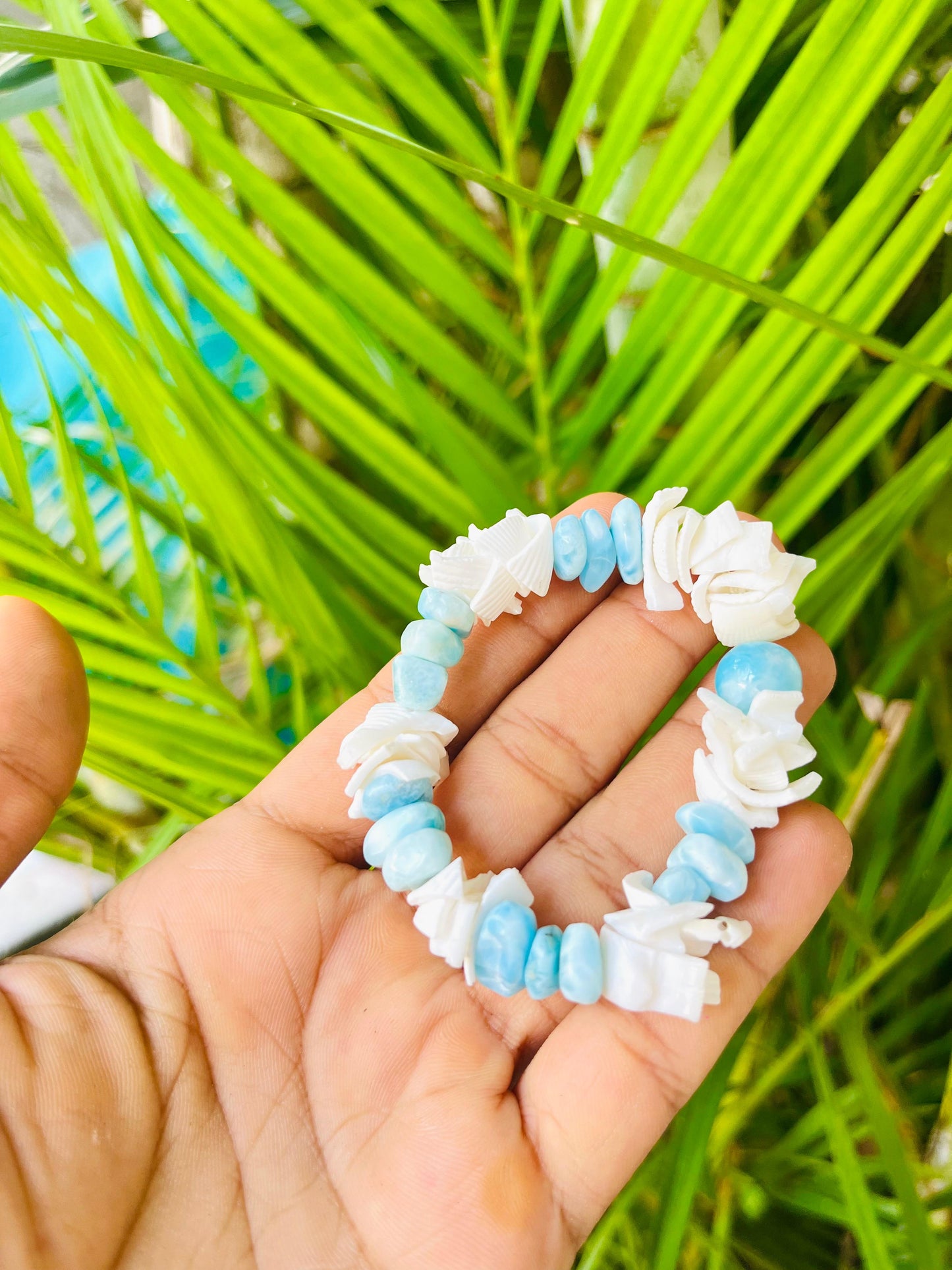 Larimar & Seashell Bracelet – Natural Larimar Chips with Center Bead | Handmade Ocean Jewelry | Christmas Gift for Her