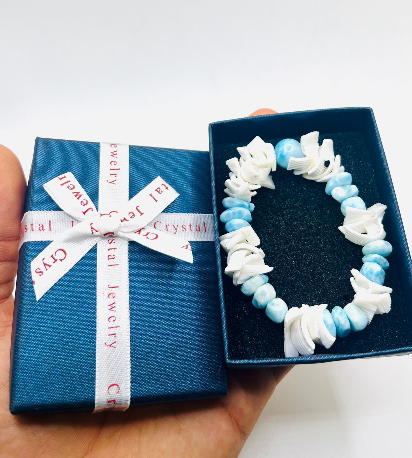 Larimar & Seashell Bracelet – Natural Larimar Chips with Center Bead | Handmade Ocean Jewelry | Christmas Gift for Her