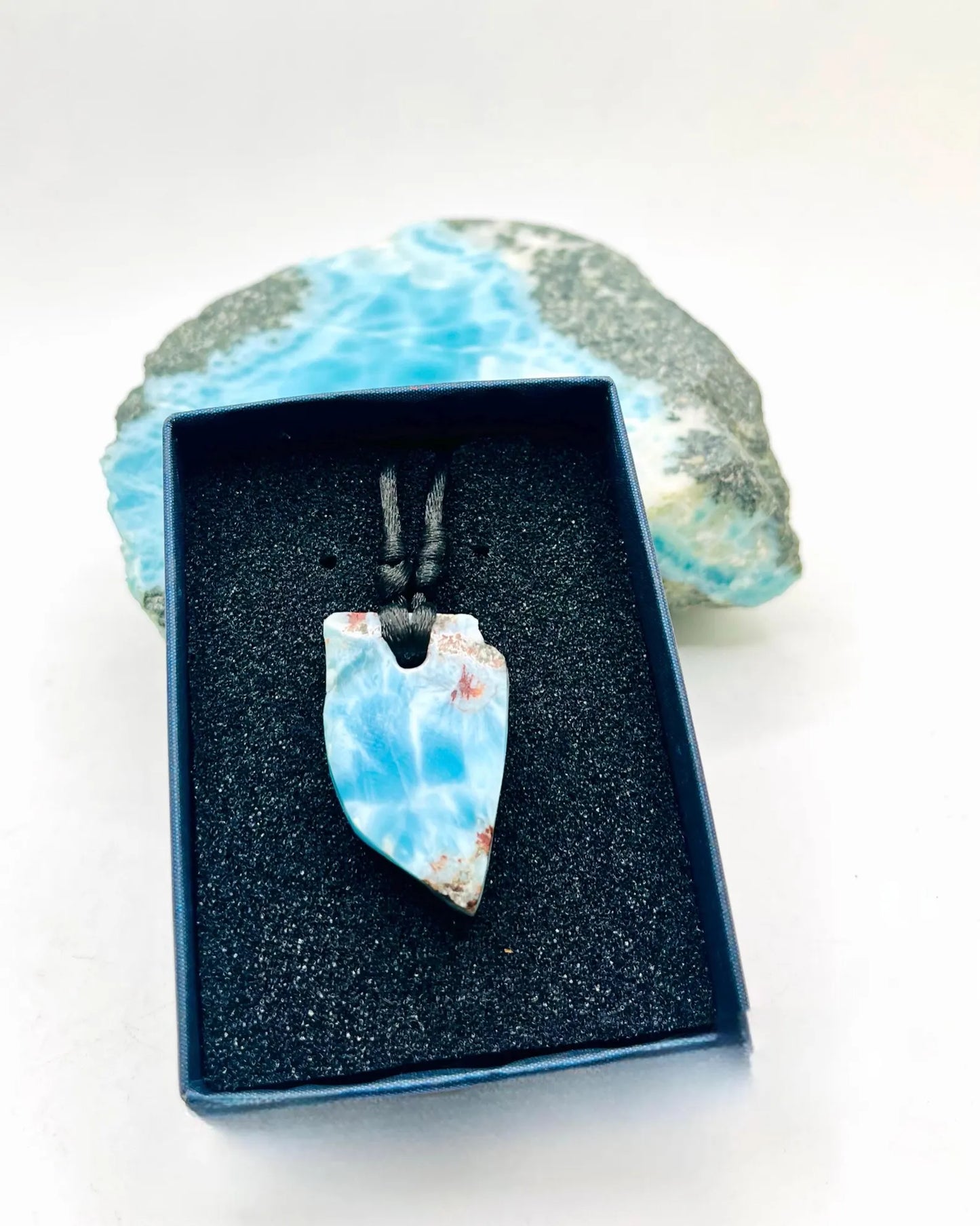 Collar con colgante de larimar AAA: piedra preciosa azul dominicana, collar ajustable para hombre y mujer.