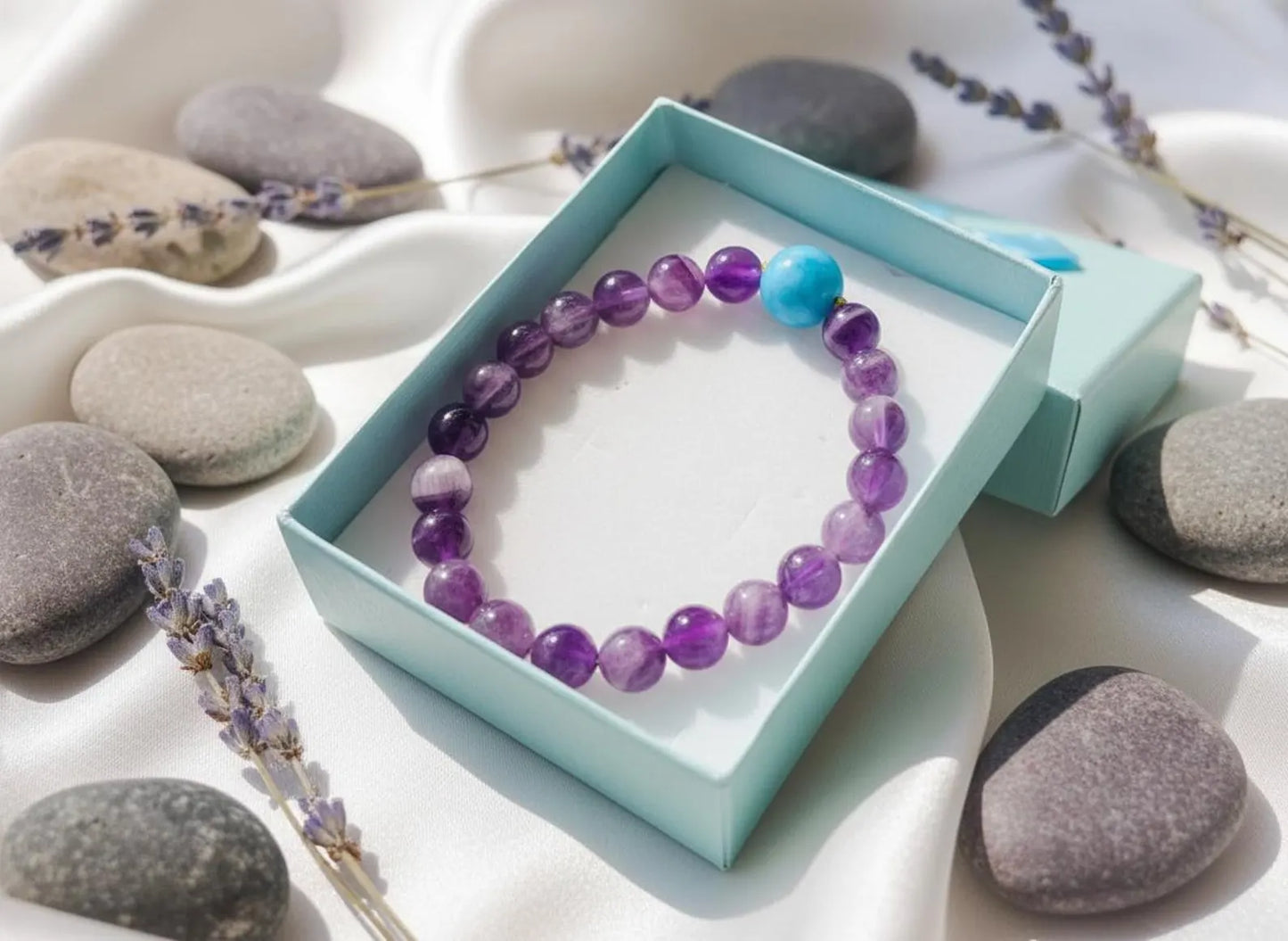 Pulsera de larimar y amatista: joyería de piedras preciosas naturales para mujer