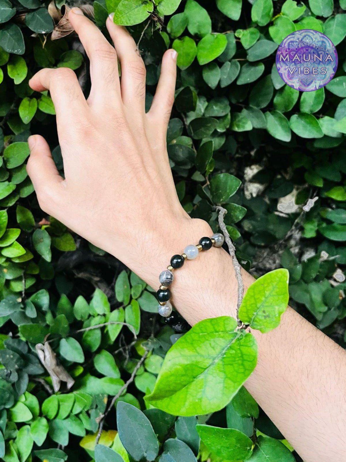 Labradorite & Obsidian Bracelet for Men and Women – Intuition, Protection and Energy Shield